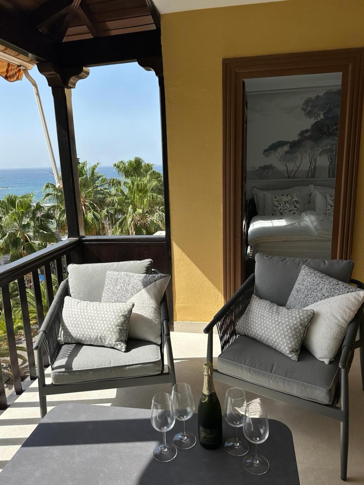 Apartamento Amarillo Oceanview Playa Fanabe Exterior photo